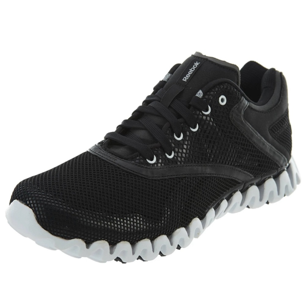 Reebok Zigglam Zignano Style #2-V57173 Black With White Sole & Laces Size 8.5